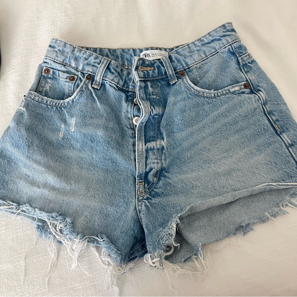 ZARA SHORTS